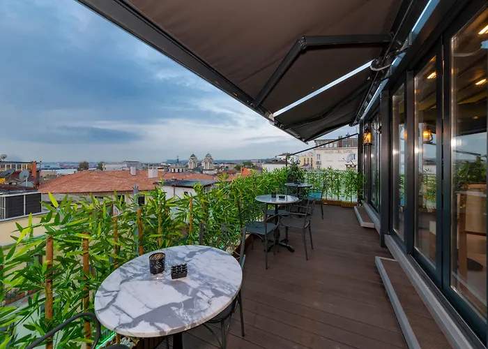 Отель Skalion 4*