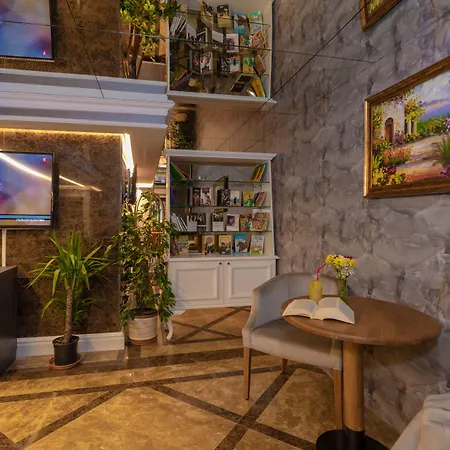 Skalion Hotel 4*