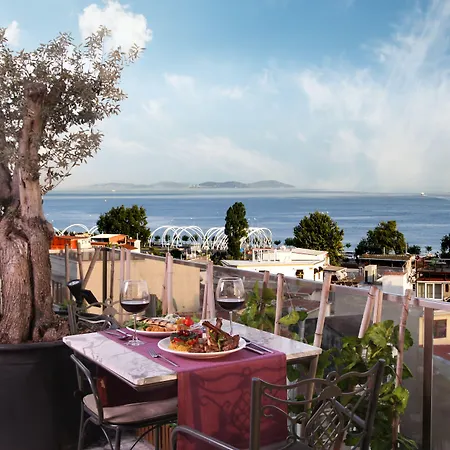 Skalion Hotel